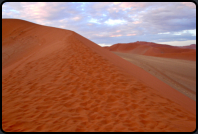 Weg auf die begehbare Dne direkt am Sossusvlei