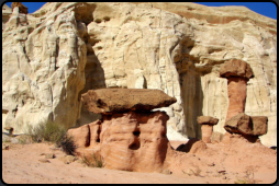 Toadstool Hoodoos