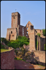 Blick vom Zehnringturm zum Staufischer Bergfried