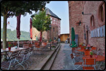 Blick vom Restaurant zum weien Turm