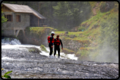 Die Team-Leader auf dem Wasserfall