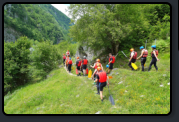 Der Wasserfall wird zu Fuss umgangen