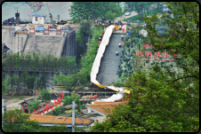 Blick vom Qinyan Tower auf das Qingming water releasing festival