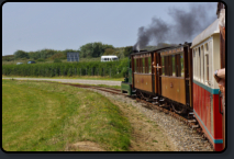 Nostalgische Fahrt mit der Schmalspurbahn von Port Zelande nach West Repart