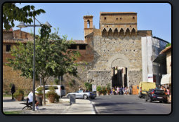 Sdliche Stadtmauer mit der Bastione San Francesco