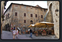 Platz am Torre dei Cugnanesi