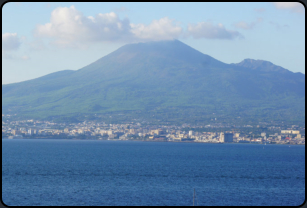 Blick von Castellammare auf den Vesuv