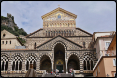 Ansicht des Dom di SantAndrea von Amalfi