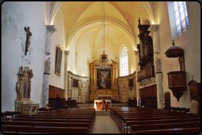 In der Kirche "Collgiale Saint-Sauveur"