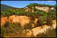 Ockerfelsen im Bereich der "Sahara"