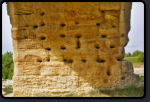 Pfeiler der rmischen Steinbogenbrcke "Pont Julien"