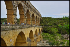 Blick auf das Viaduct "Pont-du-Gard"