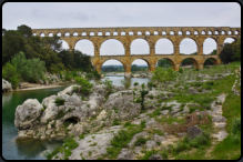 Blick auf das Viaduct "Pont-du-Gard"