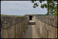 Blick in den Wasserkanal des Viaduct "Pont-du-Gard"