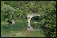 Halbe Brcke ber den Tarn