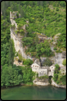 Blick auf den Ort und die Burg Castelbouc