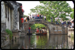 Wir durchfahren die "Shide Brcke", eine der Twin Bridges