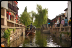 Bootsfahrt auf den Kanlen von Zhouzhuang