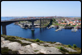 Die Brcke "Smgenbron" vom Festland aus gesehen