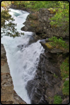 Die Rauma zwengt sich in die Schlucht und wird zum Slettafossen