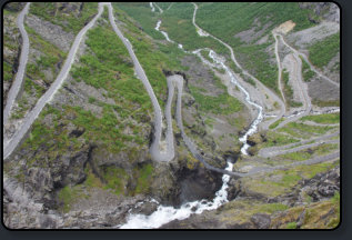 Blick vom Aussichtspunkt ber den Trollstigen