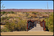 Walkway zum Wasserfall