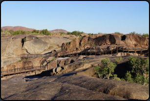 Walkway zum Wasserfall